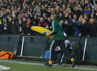 Roma Feyenoord fans banana racism gervinho